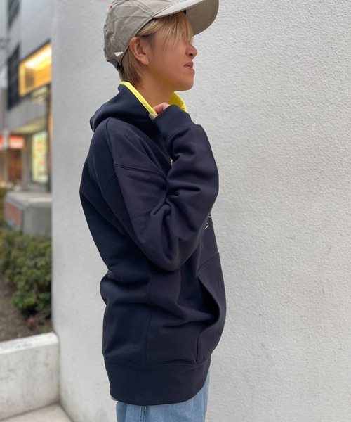 SNOOPY×OLD BETTY'S（スヌーピーカケルオールドベティーズ）の「スヌーピー【SNOOPY】Sweat Pullover Parka(STOMP!柄)（パーカー・レディース・ネイビー系1・L/M）」の3枚目の写真