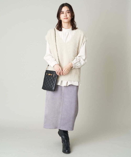 a.v.v(アーヴェヴェ)の「スエードタッチナロースカート(スカート・レディース・チャコールグレー/ライトピンク・38/36/40/42/34)」の7枚目の写真