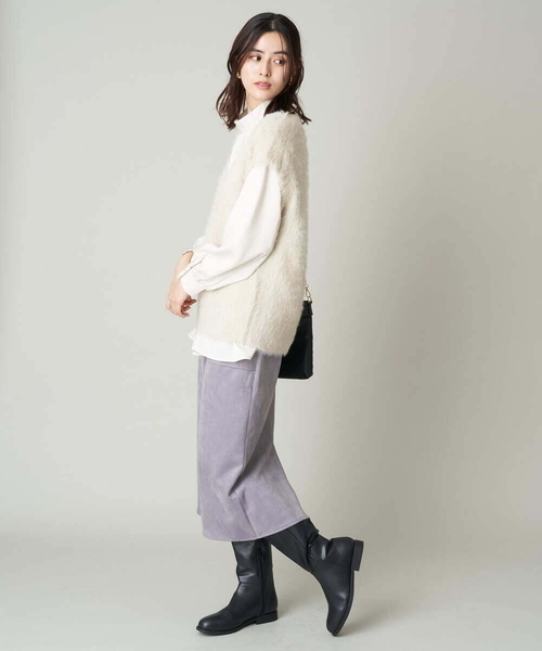 a.v.v(アーヴェヴェ)の「スエードタッチナロースカート(スカート・レディース・チャコールグレー/ライトピンク・38/36/40/42/34)」の8枚目の写真