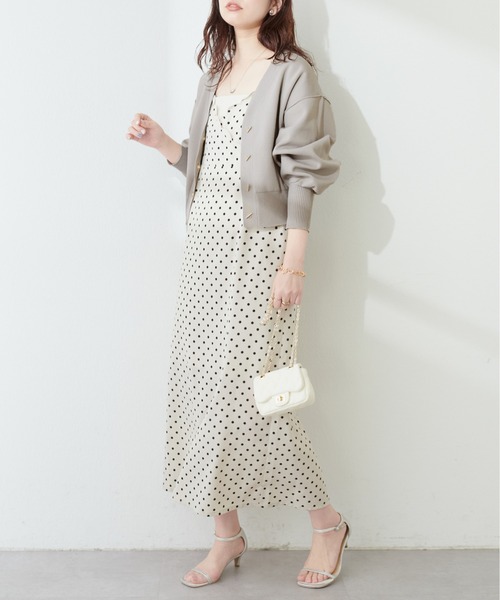 natural couture(ナチュラルクチュール)の「プチプラハトメバー釦カーデ(カーディガン/ボレロ・レディース・サックスブルー/アイボリー/ライトグレー/ラベンダー/グレイッシュベージュ/ブラック/チャコールグレー/ボルドー・FREE)」の16枚目の写真