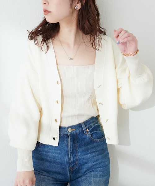 natural couture(ナチュラルクチュール)の「プチプラハトメバー釦カーデ(カーディガン/ボレロ・レディース・サックスブルー/アイボリー/ライトグレー/ラベンダー/グレイッシュベージュ/ブラック/チャコールグレー/ボルドー・FREE)」の11枚目の写真