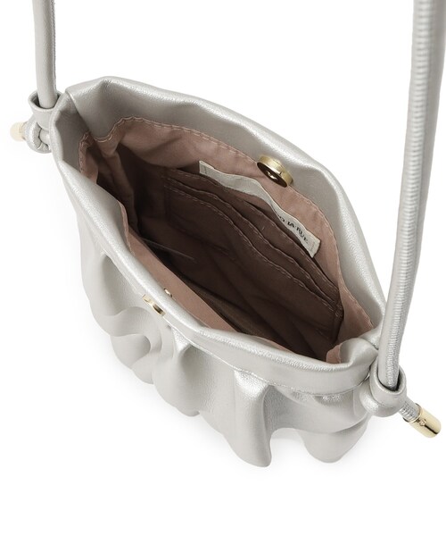 SHOO・LA・RUE（シューラルー）の「◆大きめフリルが女性らしい　大人のフリルショルダーバッグ（ショルダーバッグ・レディース・ブラック/アイボリー/イエロー/シルバー・00）」の21枚目の写真