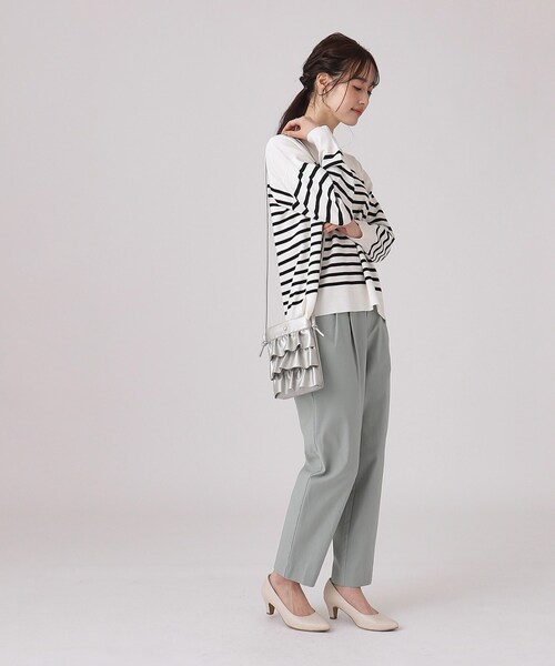 SHOO・LA・RUE（シューラルー）の「◆大きめフリルが女性らしい　大人のフリルショルダーバッグ（ショルダーバッグ・レディース・ブラック/アイボリー/イエロー/シルバー・00）」の14枚目の写真