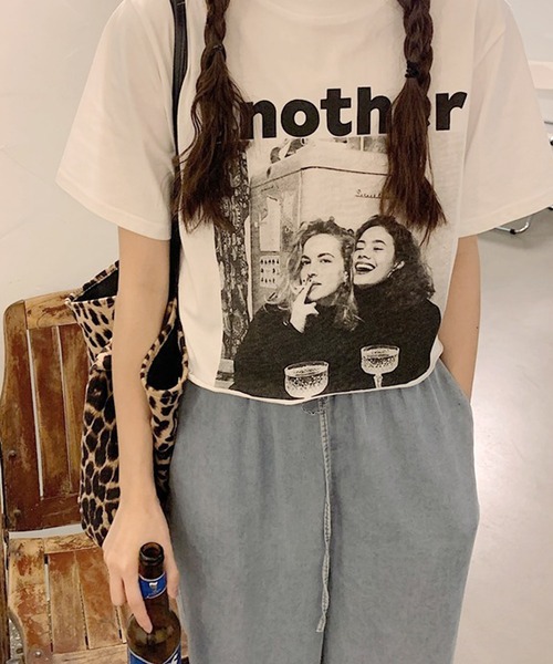 ALTROSE（アルトローズ）の「Ｔシャツ アナザー ショート丈 半袖 ヴィンテージ（Tシャツ/カットソー・レディース・グレー/ホワイト/ブラック・FREE）」の21枚目の写真