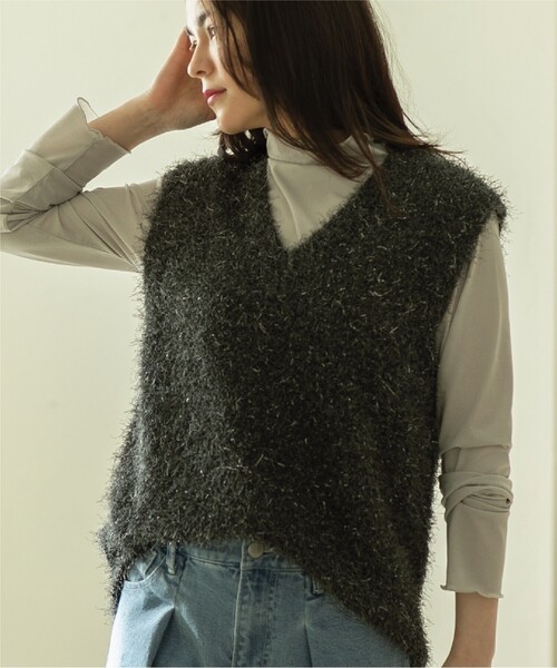 OPAQUE.CLIP（オペークドットクリップ）の「◆ラメシャギーニットベスト【洗濯機洗い可】（ベスト・レディース・ブルー系その他7/ライトグレー系5/チャコール/ベージュ系9・38/36/40）」の9枚目の写真