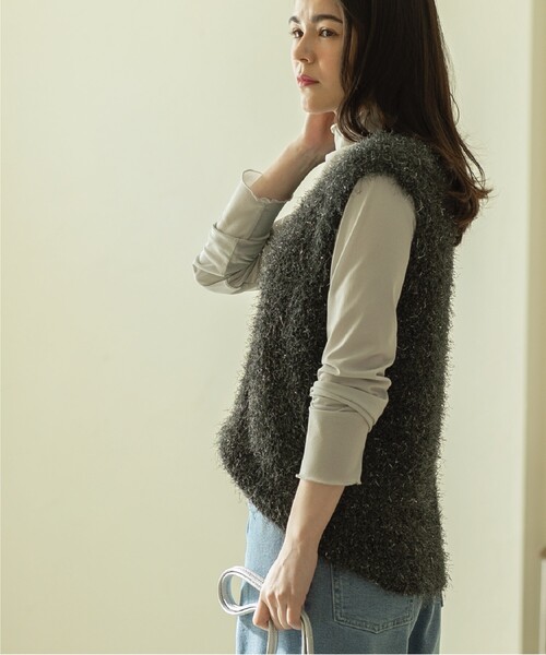 OPAQUE.CLIP（オペークドットクリップ）の「◆ラメシャギーニットベスト【洗濯機洗い可】（ベスト・レディース・ブルー系その他7/ライトグレー系5/チャコール/ベージュ系9・38/36/40）」の12枚目の写真