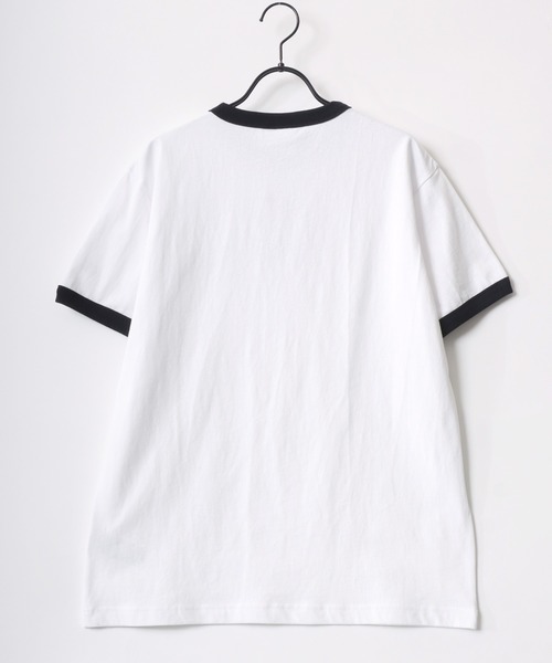 Champion(チャンピオン)の「Champion/チャンピオン コットンUSA カレッジロゴプリント ワンポイント刺繍 半袖Tシャツ/リンガーT/レディース メンズ(Tシャツ/カットソー・メンズ・ネイビー/ホワイト/ホワイト系その他/ホワイト系その他3/ホワイト系その他2/ホワイト系その他4/グリーン/イエロー/ブルー系その他/ブラック・M/L/XL)」の21枚目の写真
