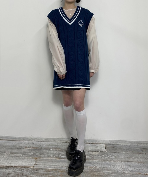 NICOLE CLUB（ニコル　クラブ）の「配色ケーブルニットベスト（ベスト・レディース・グリーン/ブラック/オフホワイト・FREE）」の17枚目の写真