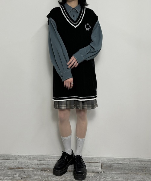 NICOLE CLUB（ニコル　クラブ）の「配色ケーブルニットベスト（ベスト・レディース・グリーン/ブラック/オフホワイト・FREE）」の19枚目の写真