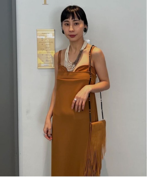 Ameri（アメリ）の「BACK OPEN HOLE SWIMWEAR（水着・レディース・ブラック/ブラウン/ベージュ・MEDIUM/SMALL）」の10枚目の写真