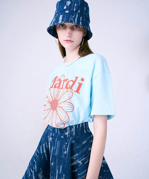 Mardi Mercredi（マルディメクルディ）の「TSHIRT FLOWERMARDI（Tシャツ/カットソー・レディース・ブラック×イエロー/ホワイト系その他/ホワイト×グリーン/スカイブルー系1・FREE）」の20枚目の写真