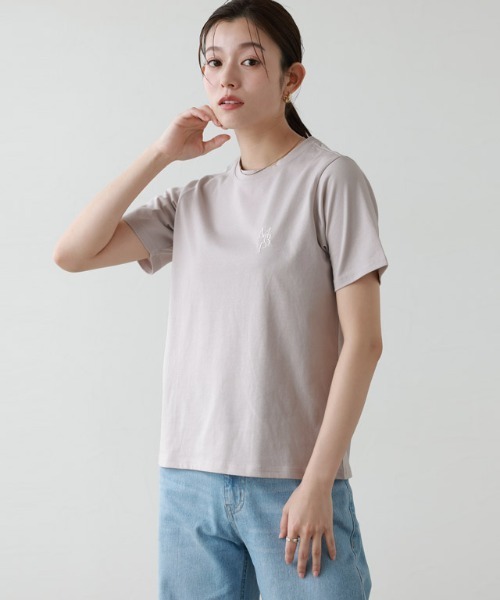 Pierrot(ピエロ)の「【イージーケア】刺繍ロゴTシャツ(Tシャツ/カットソー・レディース・グレー系その他/オフホワイト/ネイビー・L/M)」の18枚目の写真
