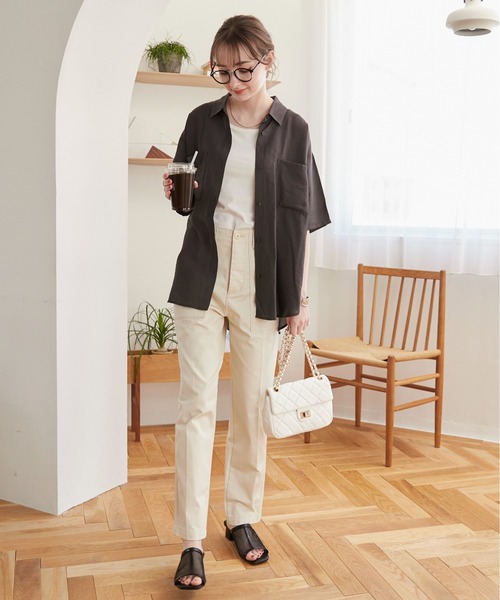 ANGIE（アンジー）の「半袖 シアー シャツ（シャツ/ブラウス・レディース・ライトグレー/ベージュ/スミクロ/オフホワイト・FREE）」の12枚目の写真