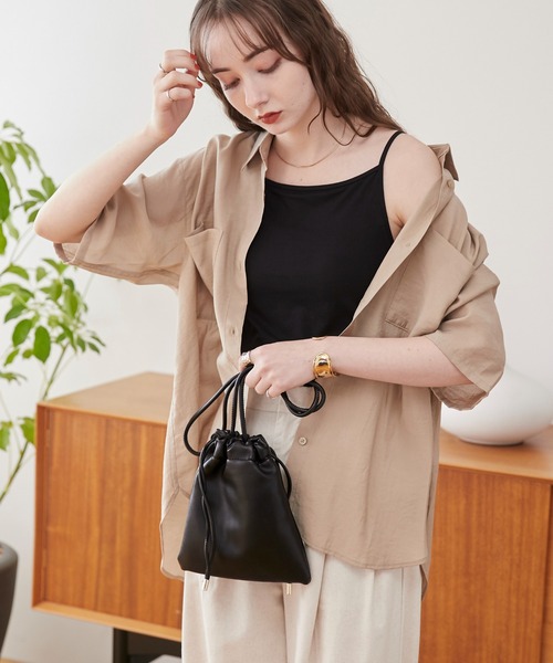 ANGIE（アンジー）の「半袖 シアー シャツ（シャツ/ブラウス・レディース・ライトグレー/ベージュ/スミクロ/オフホワイト・FREE）」の6枚目の写真