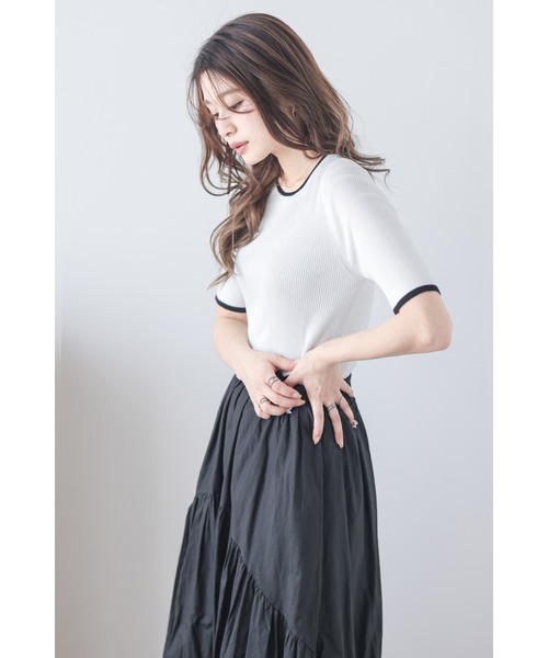 La-gemme(ラジェム)の「配色リブニットトップス(ニット/セーター・レディース・ホワイト×ブラック/ベージュ系その他3/ブラック×ホワイト/ベージュ系その他/ベージュ系その他2・M/L)」の7枚目の写真