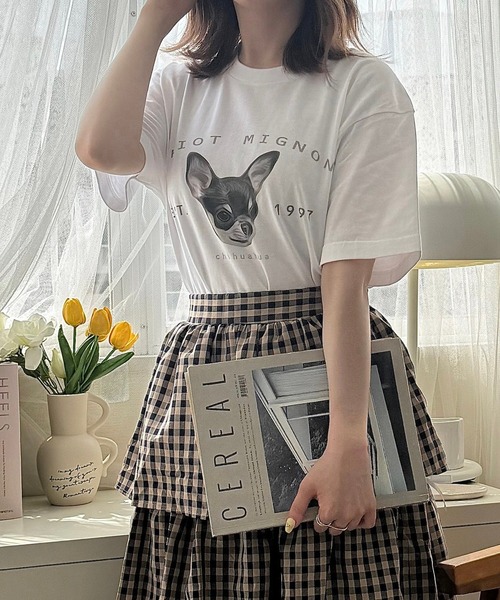 cuorequal(クオレコール)の「犬プリントデザイン半袖Tシャツ(Tシャツ/カットソー・レディース・ホワイト・LARGE/MEDIUM)」の2枚目の写真