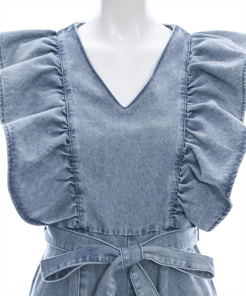 clear（クリア）の「デニムフリルロンパース（つなぎ/オールインワン・レディース・ライトブルー/インディゴブルー・F）」の3枚目の写真