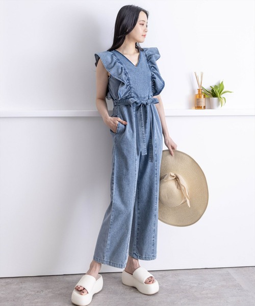 clear（クリア）の「デニムフリルロンパース（つなぎ/オールインワン・レディース・ライトブルー/インディゴブルー・F）」の13枚目の写真