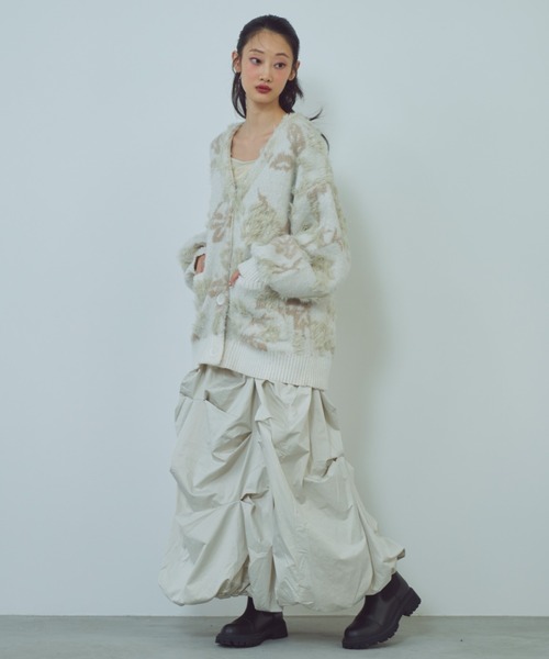 paravion（パラビオン）の「花柄ジャガードカーディガン（カーディガン/ボレロ・レディース・ホワイト/グレー/チャコールグレー・FREE）」の6枚目の写真