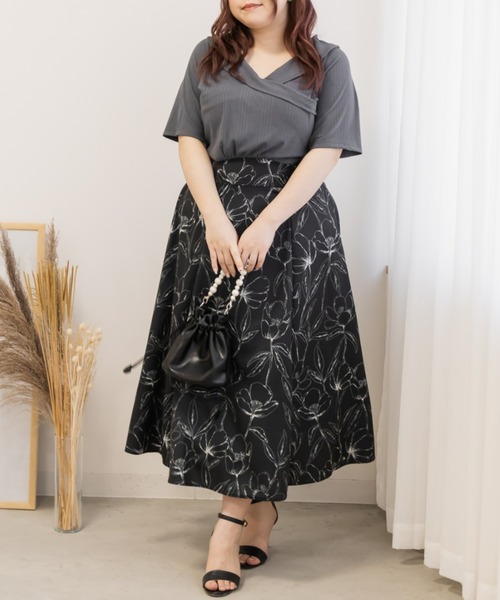 CLETTE(クレット)の「モノトーン花柄ドッキングワンピース(ワンピース・レディース・ブラック/オフホワイト・LL/4L/3L)」の16枚目の写真