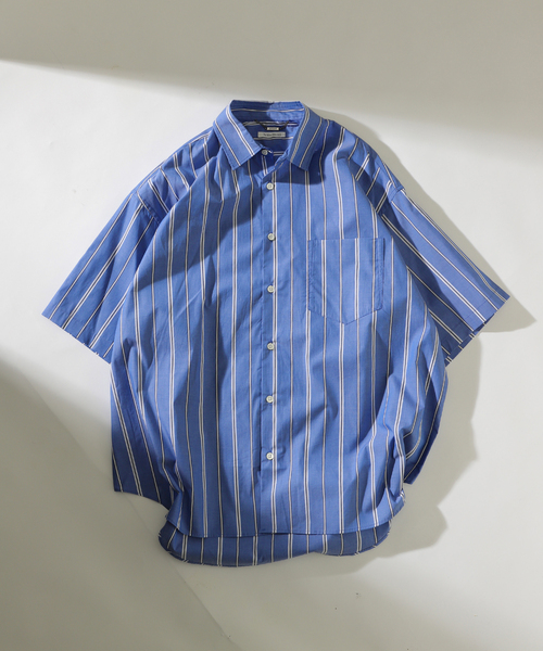 B.C STOCK(ベーセーストック)の「LAWN OVER 半袖 SHIRT(シャツ/ブラウス・メンズ・ブルー/ライトブルー/エメラルドブルー/サックスブルー/スカイブルー・FREE)」の2枚目の写真