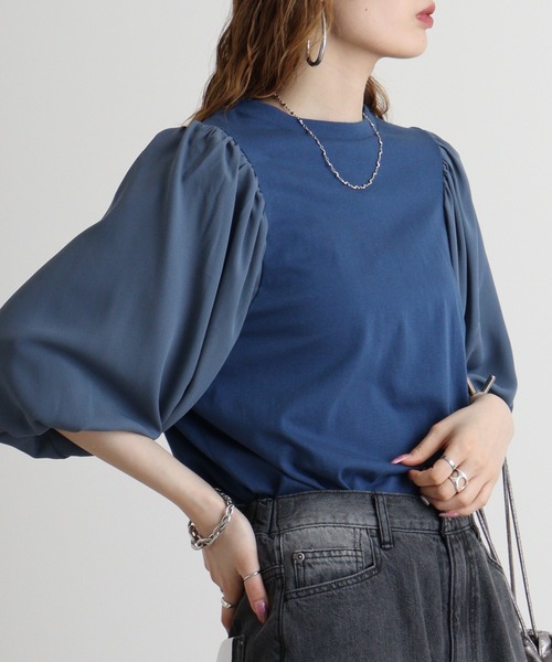 atONE(アットワン)の「atONE 袖口ボリューム布帛切替プルオーバー(Tシャツ/カットソー・レディース・ライトグリーン/グレー系その他/ブラック/オフホワイト/ブルー・M)」の5枚目の写真