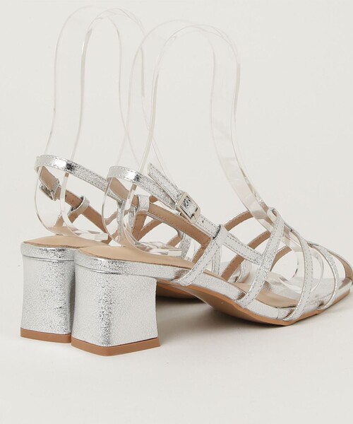 fredy emue（フレディエミュ）の「ポインテッドサンダル（サンダル・レディース・シルバー/ブラック・S/M/L）」の6枚目の写真