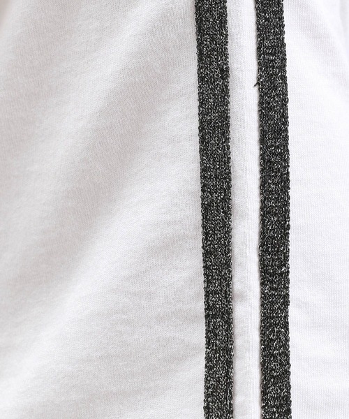 LAKOLE（ラコレ）の「ラグランライン半袖T / 130865（Tシャツ/カットソー・レディース・グリーン/ブラック/オフホワイト・SMALL/MEDIUM）」の4枚目の写真