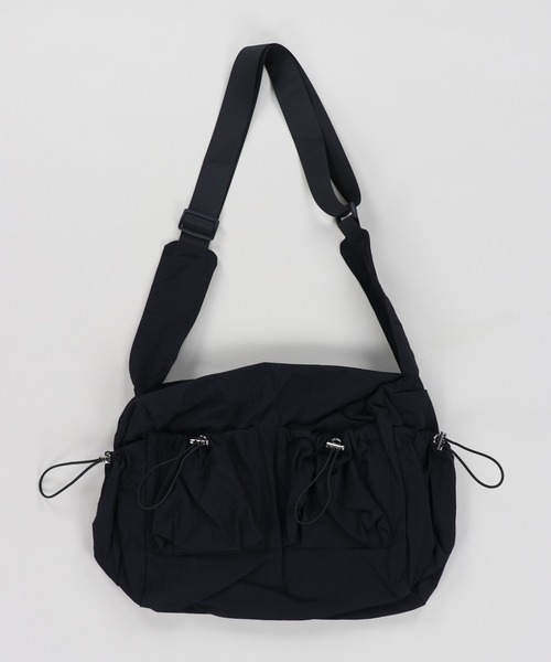 SPINNS（スピンズ）の「2ポケットショルダーバッグ（ショルダーバッグ・メンズ・グレー/ブラック・ONESIZE）」の4枚目の写真