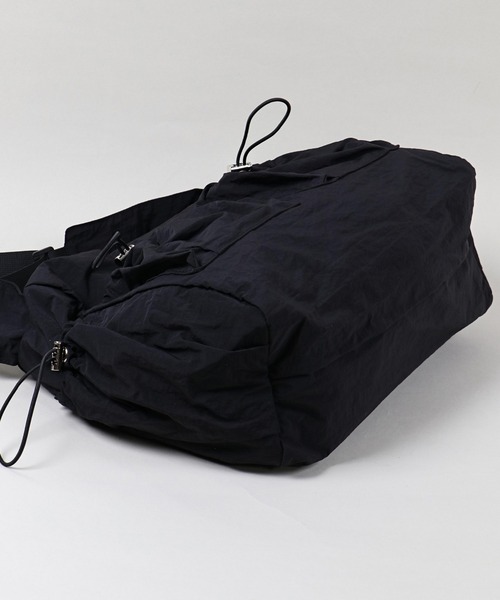 SPINNS（スピンズ）の「2ポケットショルダーバッグ（ショルダーバッグ・メンズ・グレー/ブラック・ONESIZE）」の7枚目の写真