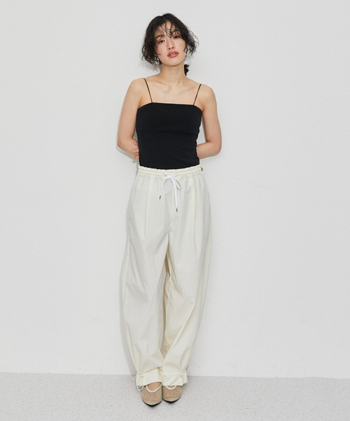 ADAM ET ROPE'（アダムエロペ）の「【OUR WACOAL×ADAM ET ROPE'】カップインベアトップキャミソール（キャミソール・レディース・ホワイト/ブラック・M）」の7枚目の写真