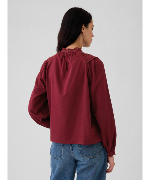 GAP（ギャップ）の「アイレット刺しゅうトップス（シャツ/ブラウス・レディース・レッド/ブラック・XXS/L/M/S/XS）」の4枚目の写真