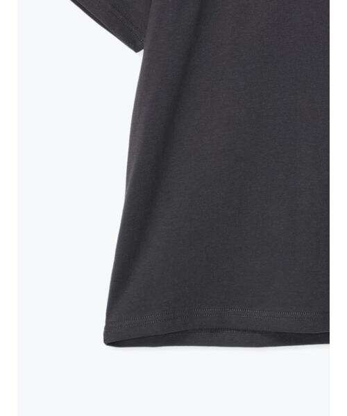 Te chichi TERRASSE（テチチテラス）の「【抗菌防臭】フロントロゴプリントTシャツ（Tシャツ/カットソー・レディース・オフホワイト/チャコールグレー/モカ・F）」の7枚目の写真