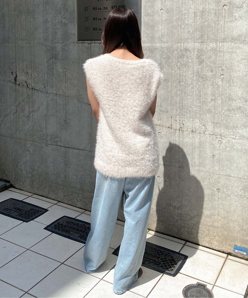 INGNI(イング)の「フェザーニットベスト(ベスト・レディース・ライトグレー/チャコールグレー/アイボリー・M)」の9枚目の写真