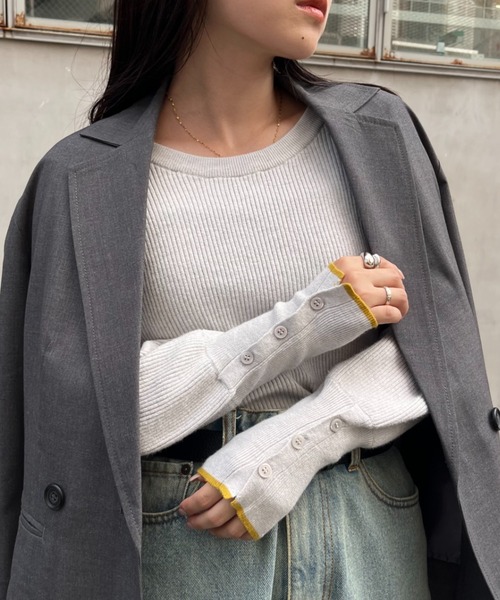 CIAOPANIC TYPY（チャオパニックティピー）の「ボリュームスリーブ袖ボタンニット（ニット/セーター・レディース・レッド/ピンク/ライトグレー/グレー/オフホワイト/サックスブルー/ブラック/ネイビー・ONE SIZE）」の15枚目の写真