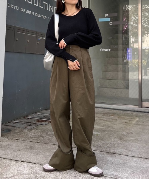 CIAOPANIC TYPY（チャオパニックティピー）の「ボリュームスリーブ袖ボタンニット（ニット/セーター・レディース・レッド/ピンク/ライトグレー/グレー/オフホワイト/サックスブルー/ブラック/ネイビー・ONE SIZE）」の14枚目の写真