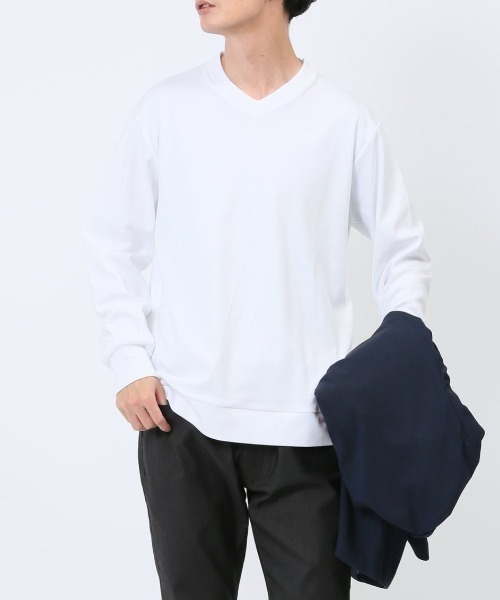 TAKA-Q(タカキュー)の「Tシャツ メンズ 長袖 ストレッチ 綿 コットン 無地 Vネック ドレスT(Tシャツ/カットソー・メンズ・ダークウッド/イエロー/ブラック/ホワイト・LARGE/X-LARGE/S/MEDIUM)」の2枚目の写真