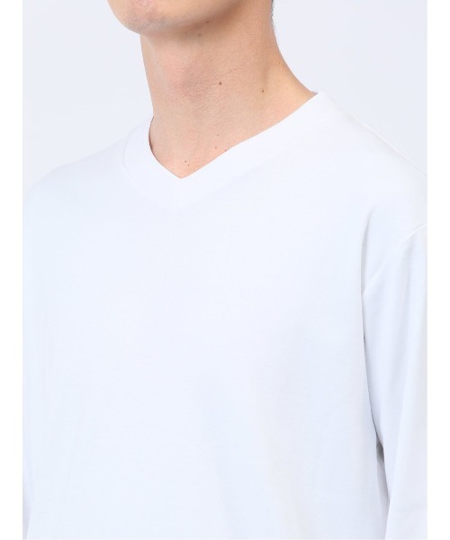 TAKA-Q(タカキュー)の「Tシャツ メンズ 長袖 ストレッチ 綿 コットン 無地 Vネック ドレスT(Tシャツ/カットソー・メンズ・ダークウッド/イエロー/ブラック/ホワイト・LARGE/X-LARGE/S/MEDIUM)」の10枚目の写真