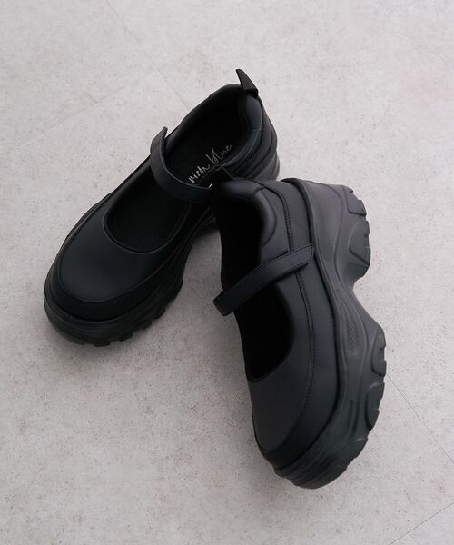 Green　Parks（グリーンパークス）の「・rich　blue　厚底ストラップスニーカー（スニーカー・レディース・アイボリー/ブラック・LL/S/M/L）」の12枚目の写真