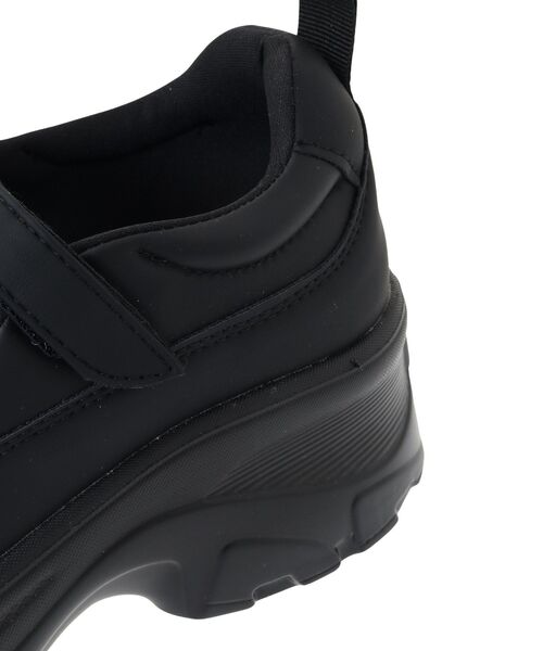 Green　Parks（グリーンパークス）の「・rich　blue　厚底ストラップスニーカー（スニーカー・レディース・アイボリー/ブラック・LL/S/M/L）」の20枚目の写真