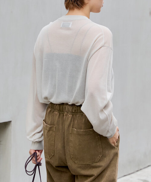 WHIMSIC(ウィムジック)の「【UNISEX】シアーニットプルオーバー(ニット/セーター・レディース・グレー/ブラウン/ネイビー・FREE)」の1枚目の写真