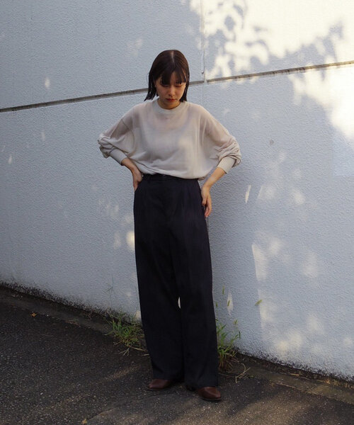 WHIMSIC(ウィムジック)の「【UNISEX】シアーニットプルオーバー(ニット/セーター・レディース・グレー/ブラウン/ネイビー・FREE)」の9枚目の写真