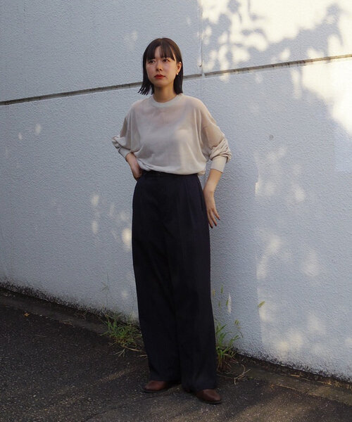 WHIMSIC(ウィムジック)の「【UNISEX】シアーニットプルオーバー(ニット/セーター・レディース・グレー/ブラウン/ネイビー・FREE)」の10枚目の写真