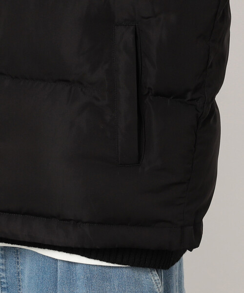 Purple&Yellow（パープルアンドイエロー）の「ポリエステルタフタ中綿ベスト（ベスト・メンズ・アイボリー/ブラック・SMALL/MEDIUM/LARGE）」の22枚目の写真