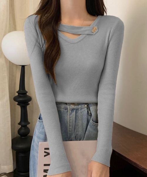 Miniministore(ミニミニストア)の「Vネック リブニットトップス 大人秋服(ニット/セーター・レディース・ブラック/ダークブラウン/アイボリー/イエロー/ライトグレー・FREE)」の4枚目の写真