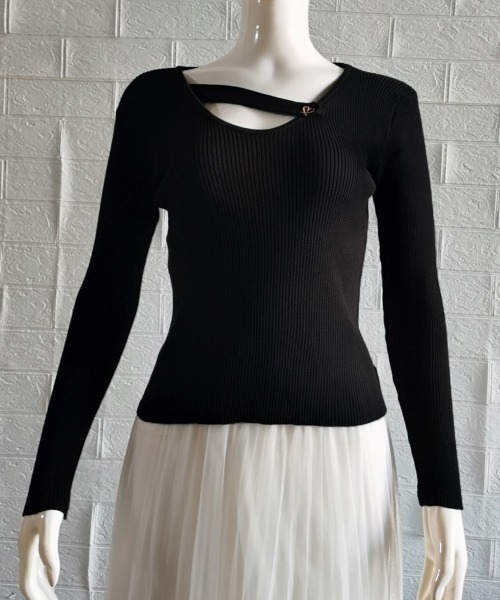 Miniministore(ミニミニストア)の「Vネック リブニットトップス 大人秋服(ニット/セーター・レディース・ブラック/ダークブラウン/アイボリー/イエロー/ライトグレー・FREE)」の12枚目の写真