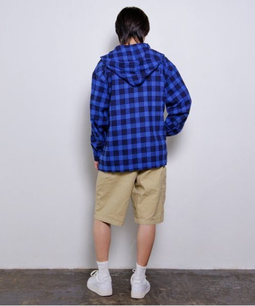 GLAZOS（グラソス）の「【大人向けサイズあり】フード付きチェックシャツ（シャツ/ブラウス・キッズ・グリーン/ブルー・LL/L/M/S）」の5枚目の写真