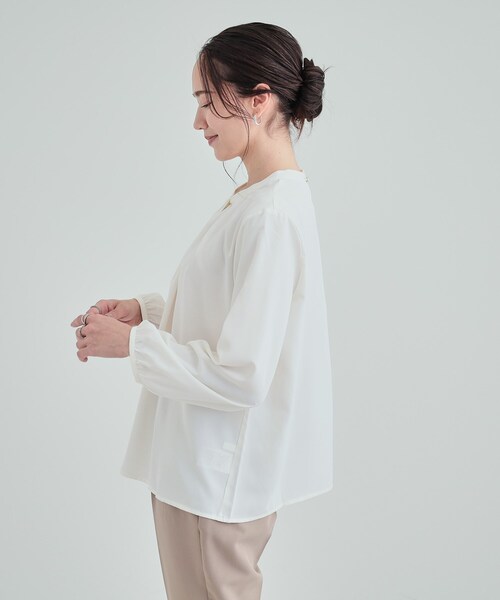 DRESKIP（ドレスキップ）の「◆【洗える/通勤/セレモニー】 ボウタイ風ブラウス（シャツ/ブラウス・レディース・オフホワイト/ベージュ/ブラック/ライトブルー・03/04/02）」の6枚目の写真