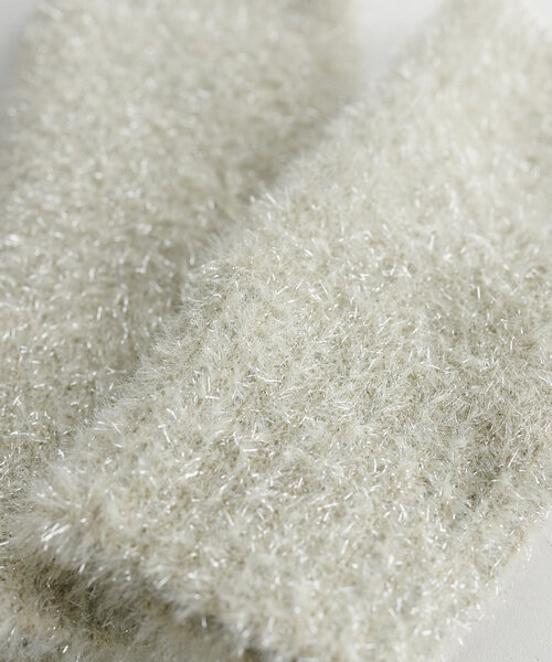 DISCOAT（ディスコート）の「ラメシャギーグローブ（アームカバー・レディース・アイボリー/ブラック・FREE）」の4枚目の写真