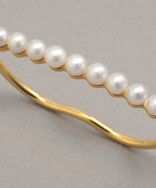 PLUS VENDOME(プラス ヴァンドーム)の「PEARL_ダブル フィンガー リング(リング・レディース・イエローゴールド・ONE SIZE)」の6枚目の写真